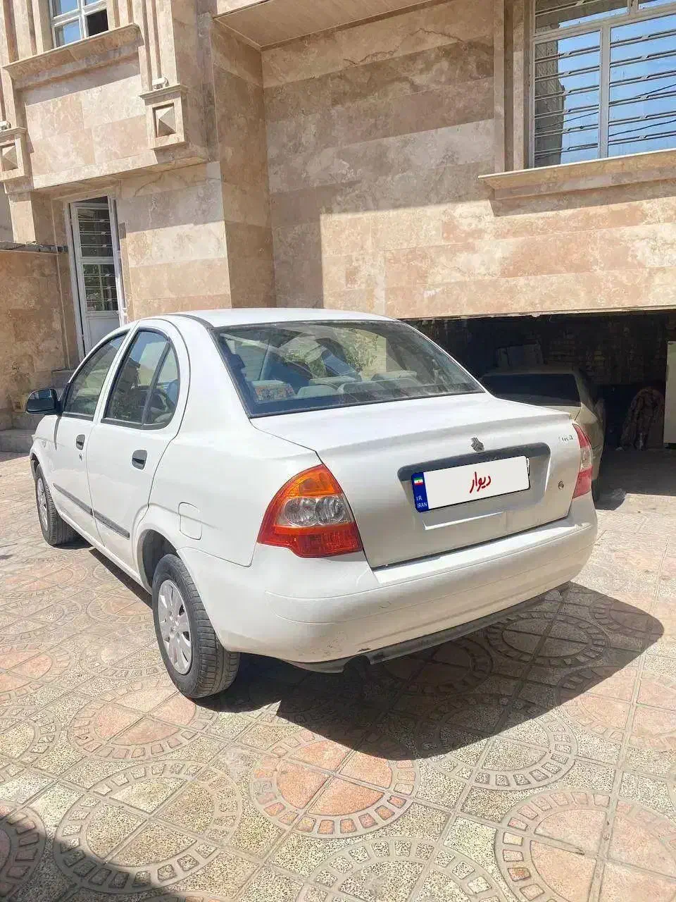 تیبا صندوق دار SX - 1399