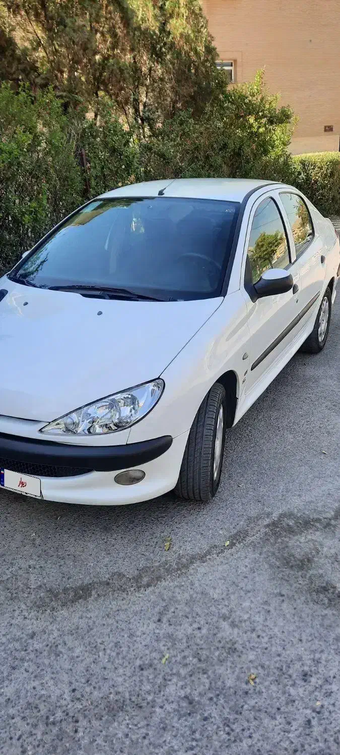 پژو ۲۰۶ صندوق دار v8 - 1396