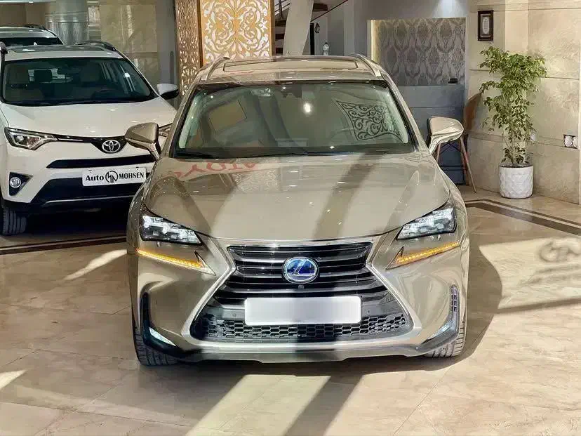 لکسوس NX هیبرید 300H - 2016