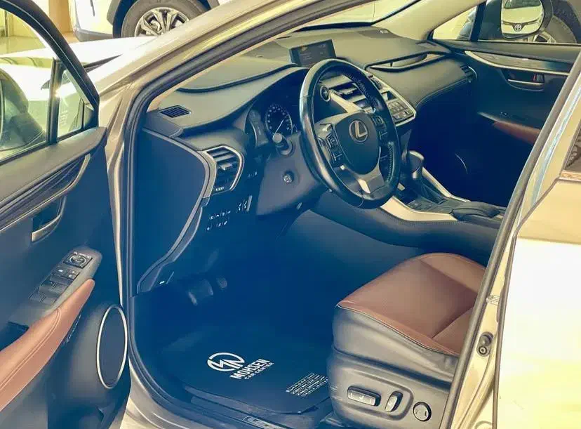 لکسوس NX هیبرید 300H - 2016