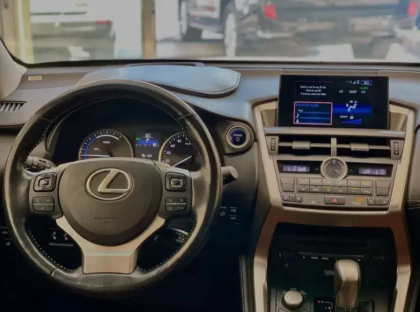 لکسوس NX هیبرید 300H - 2016