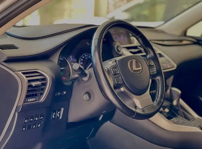 لکسوس NX هیبرید 300H - 2016
