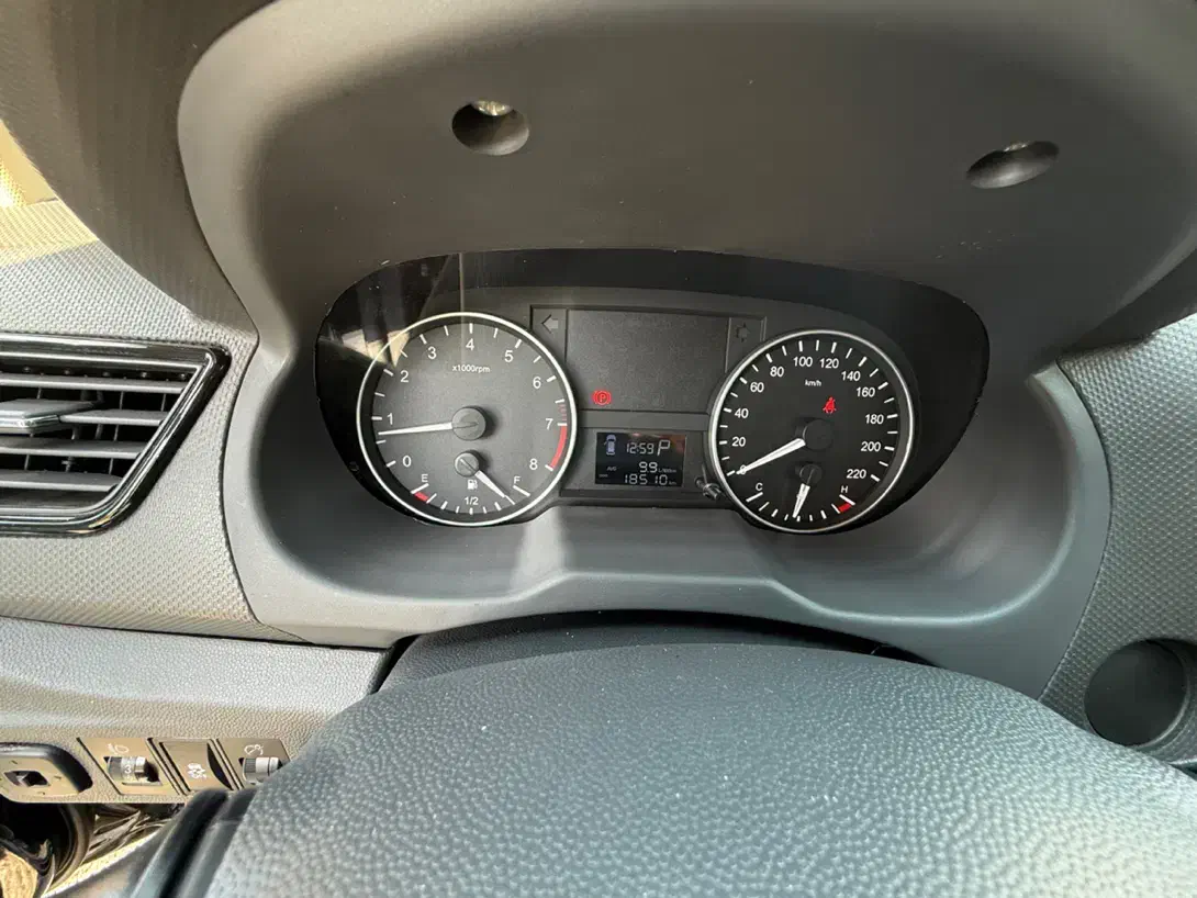 جک J4 اتوماتیک آپشنال - 1402