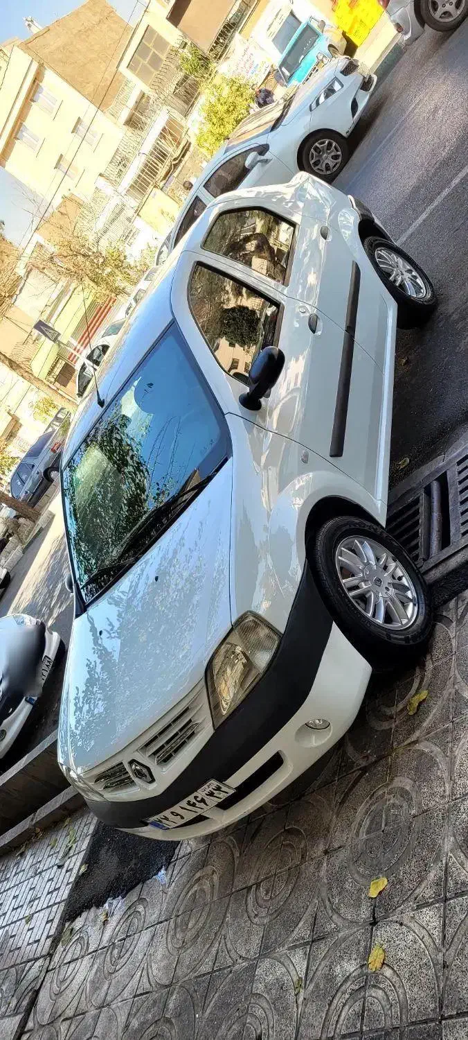 خودرو رنو، پارس تندر آگهی ann_20743859
