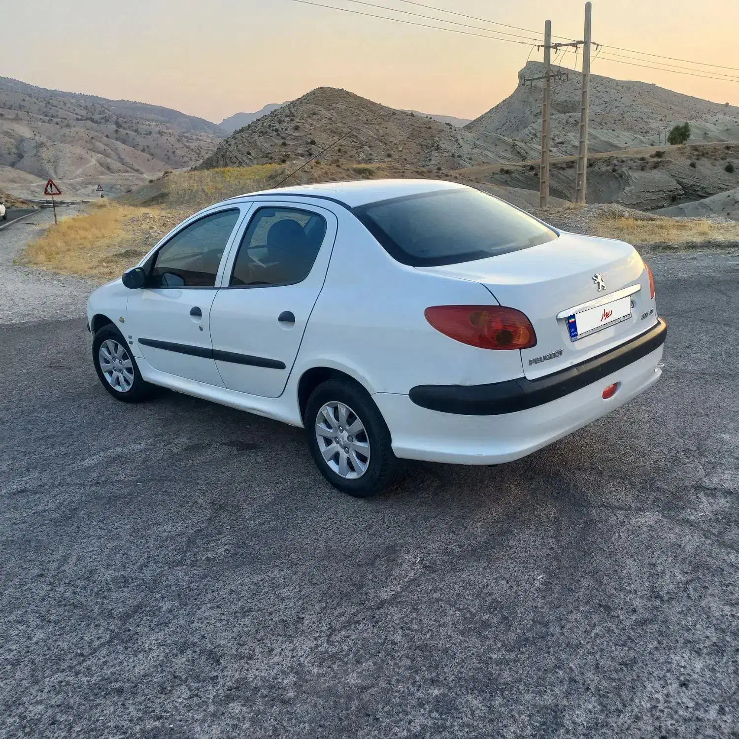 پژو ۲۰۶ صندوق دار v8 - 1393