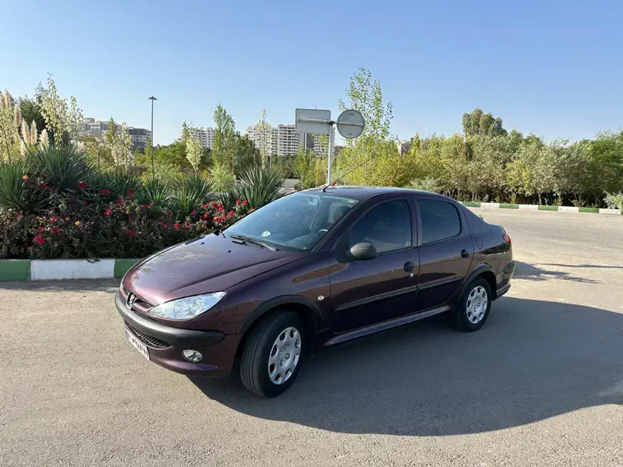 پژو ۲۰۶ صندوق دار v8 - 1391