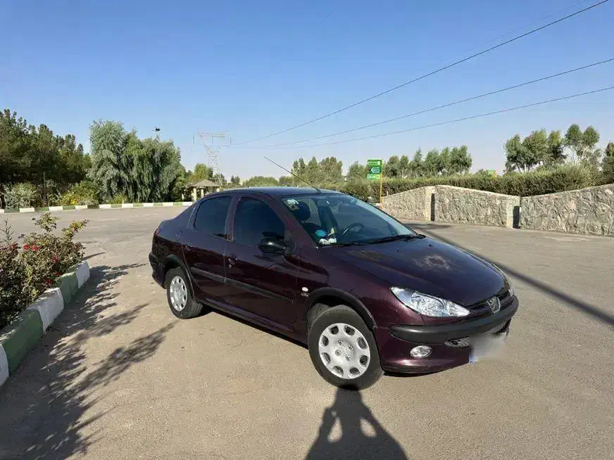 پژو ۲۰۶ صندوق دار v8 - 1391