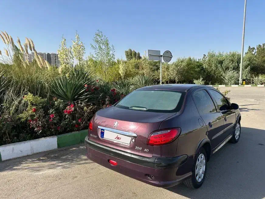 پژو ۲۰۶ صندوق دار v8 - 1391