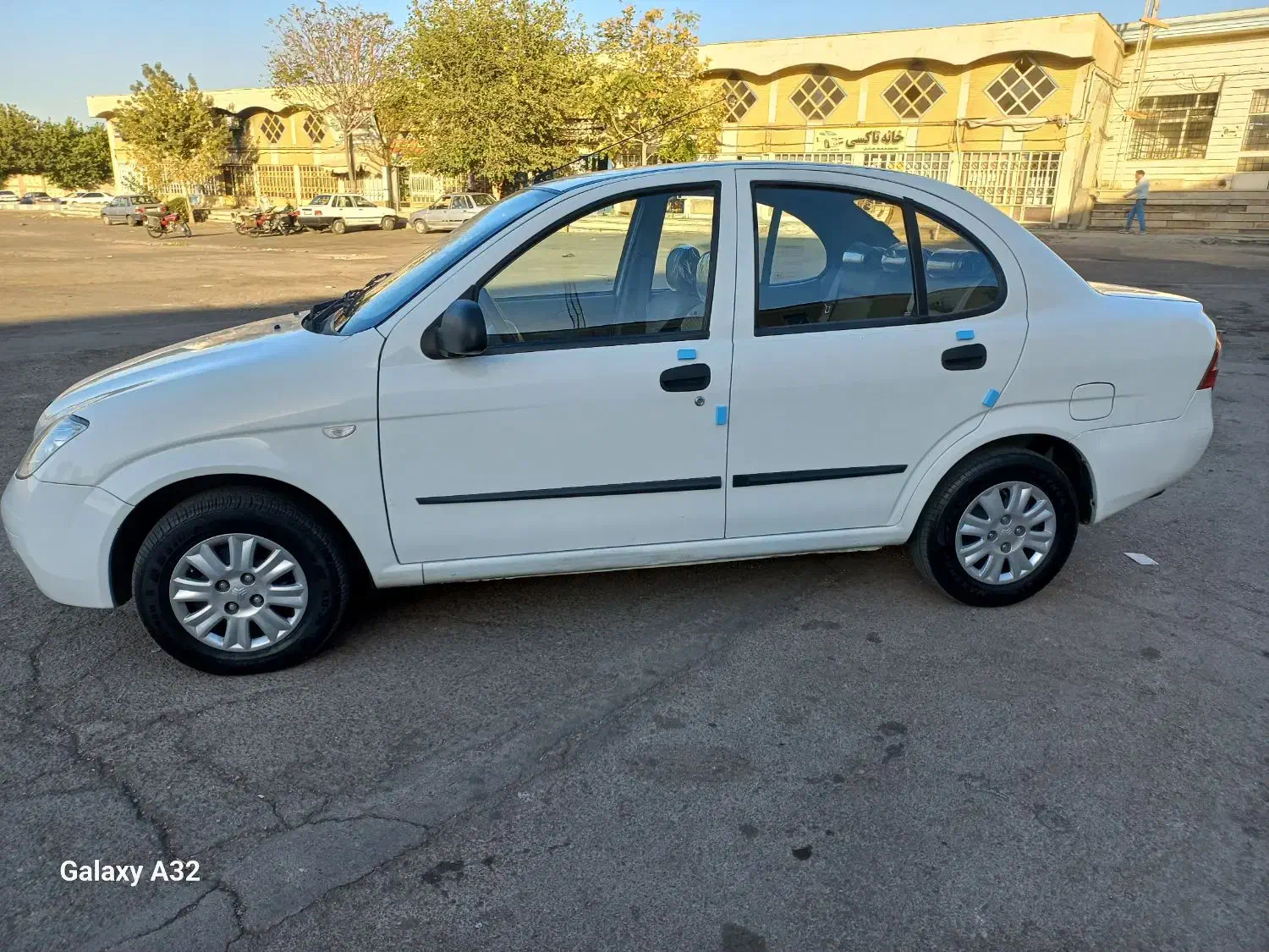 تیبا صندوق دار SX - 1400