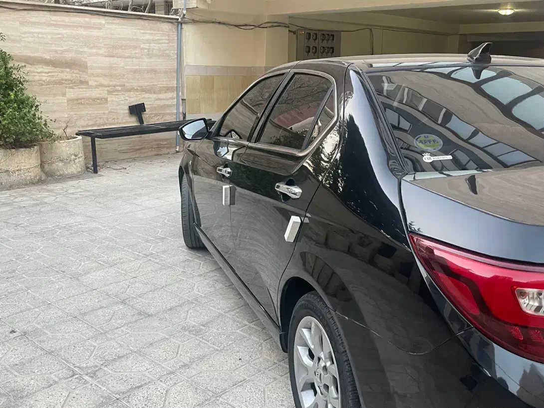 دنا پلاس توربو 6 دنده - 1400