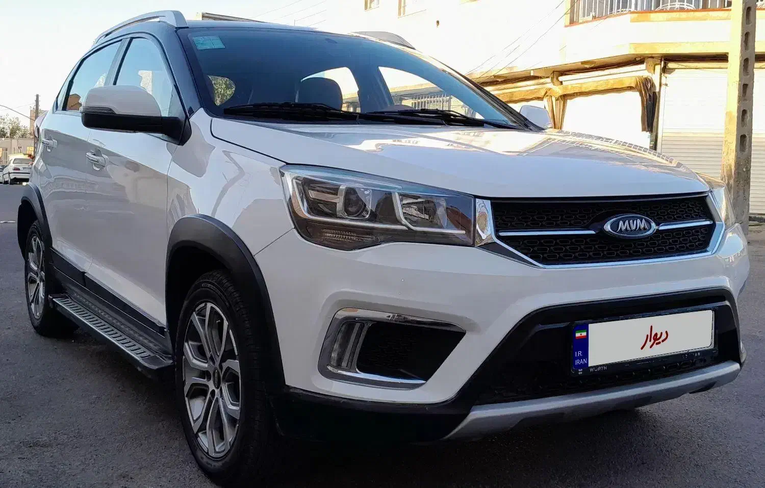 ام وی ام X22 دنده‌ای لاکچری - 1397
