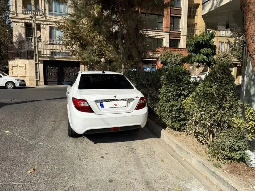 دنا پلاس توربو اتوماتیک - 1402