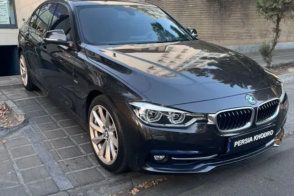 ب ام و سری 3 سدان 320i - 2018