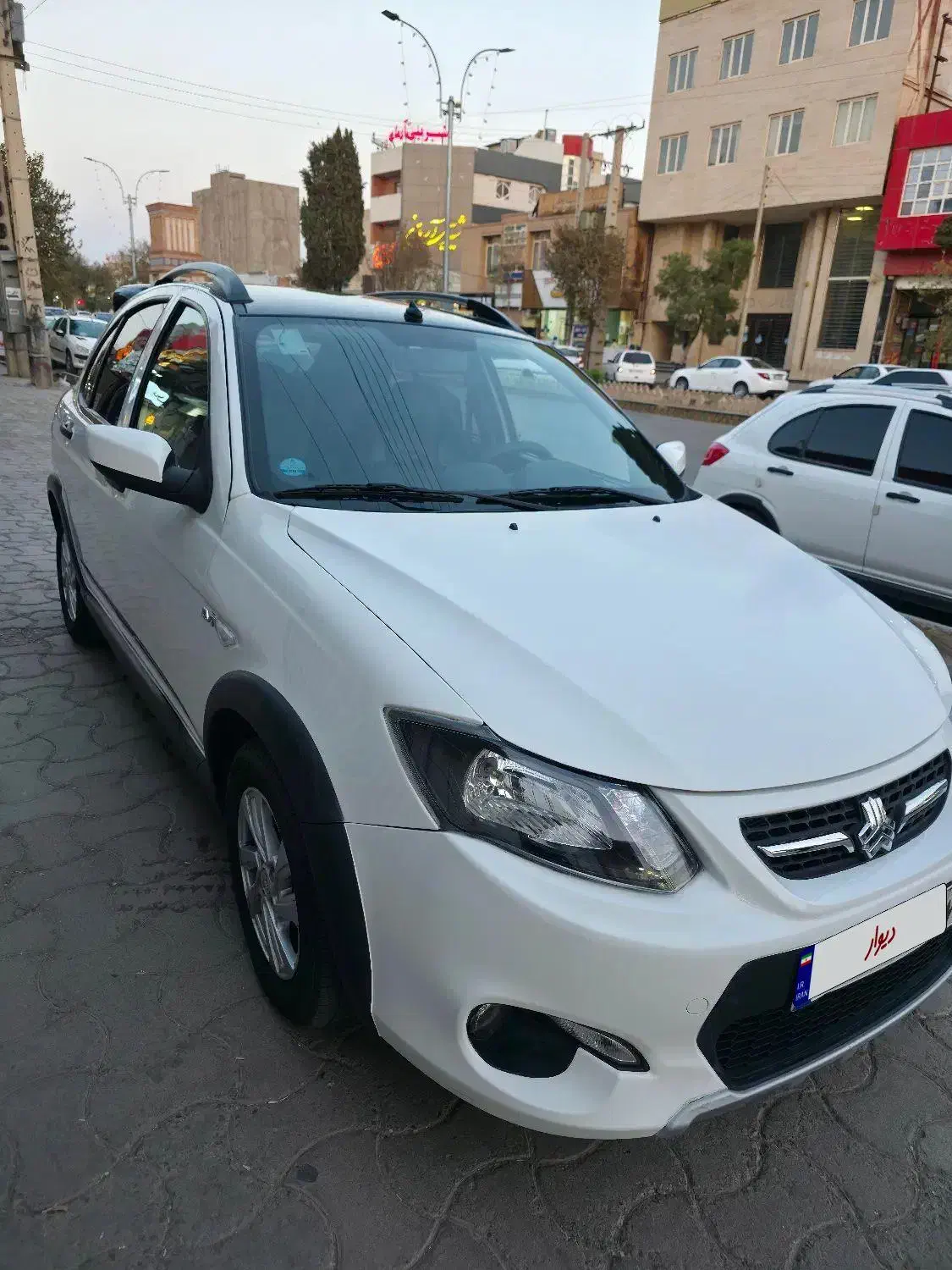 کوییک R پلاس اتوماتیک - 1402