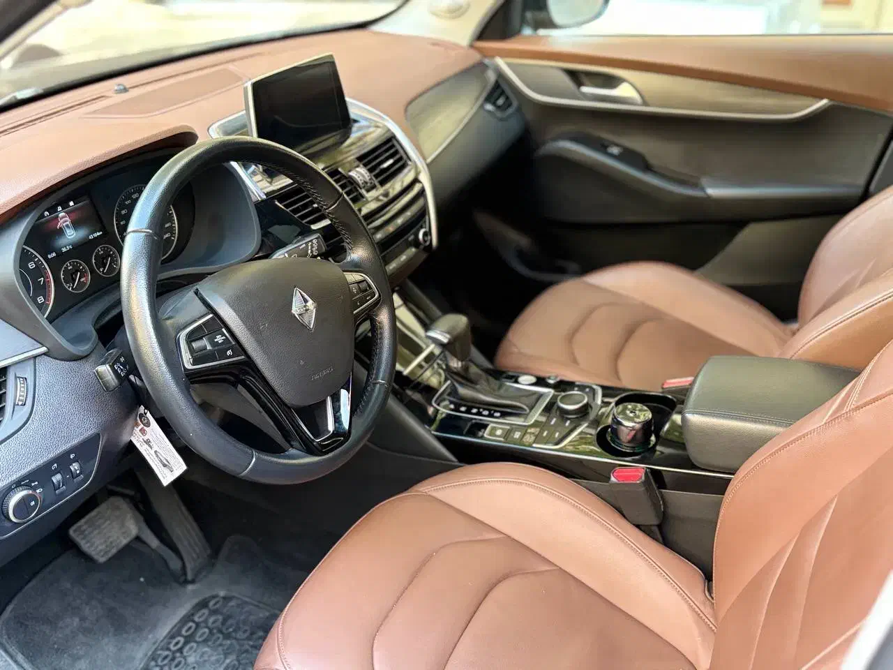 بورگوارد BX5 آلتیمیت - 2018