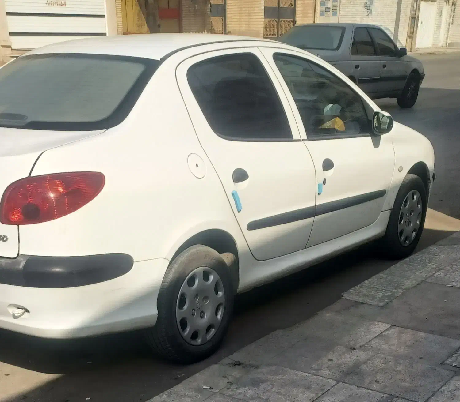 پژو ۲۰۶ صندوق دار v1 - 1395