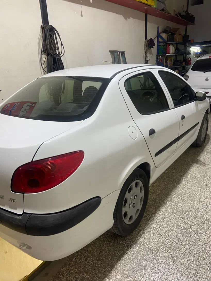پژو ۲۰۶ صندوق دار v8 - 1395