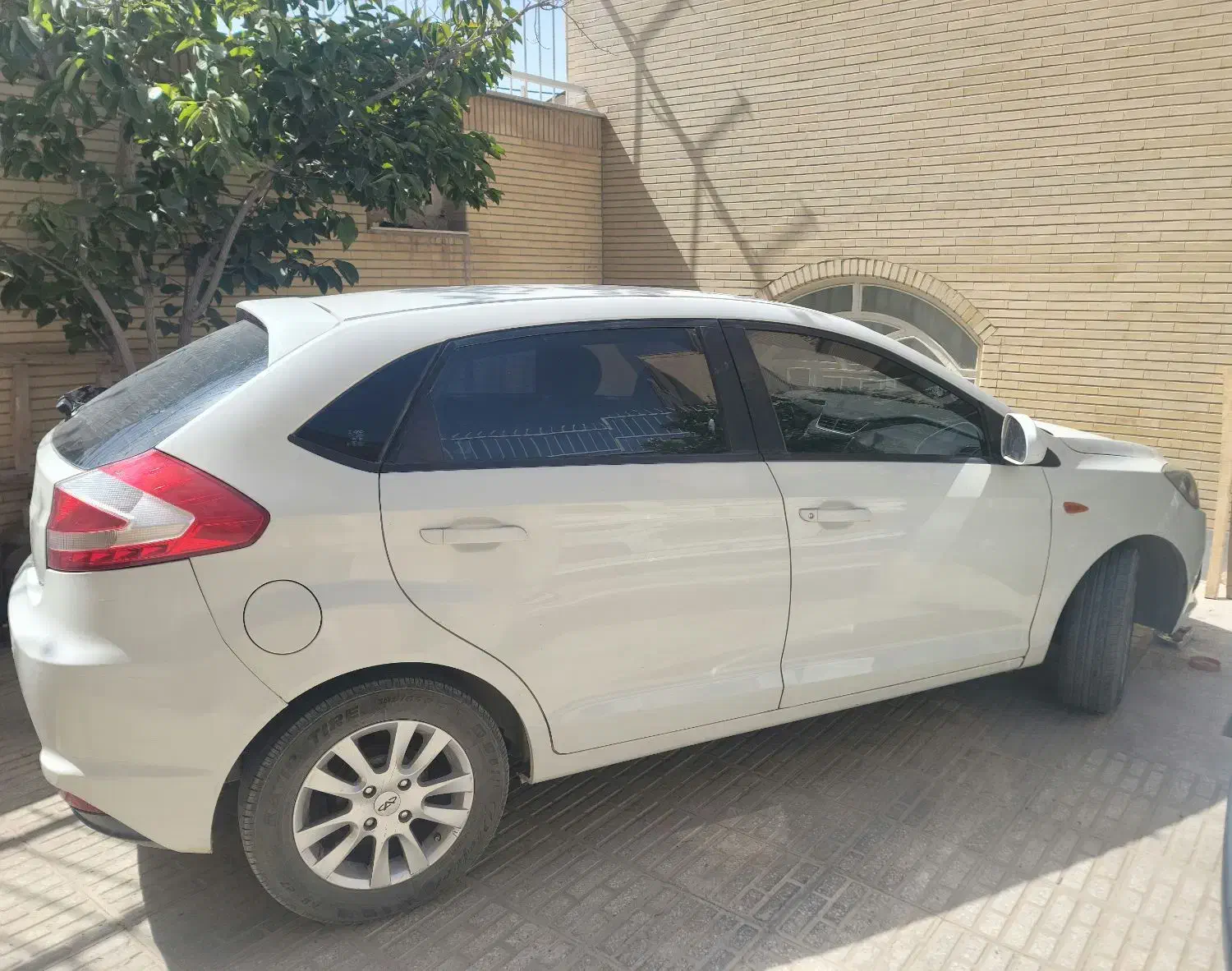 ام وی ام 315 هاچ بک اسپرت لاکچری - 1394