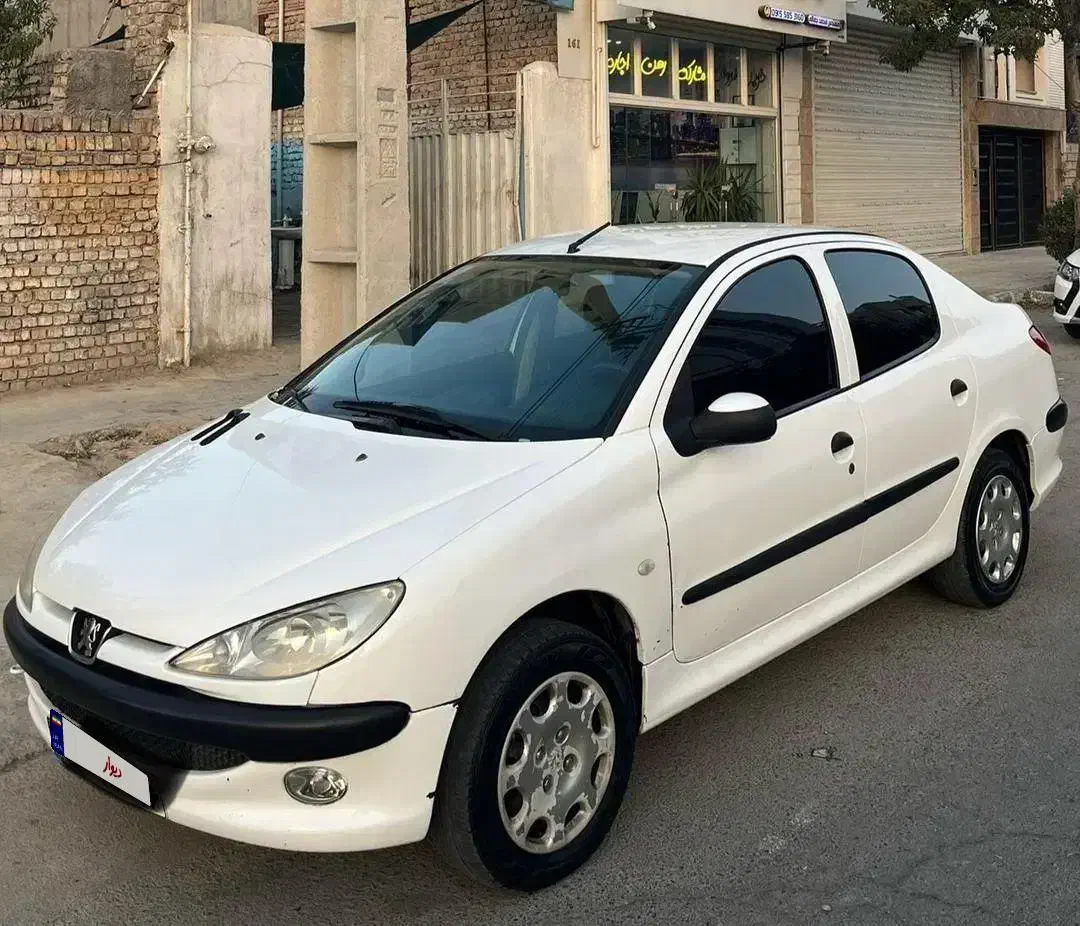 پژو ۲۰۶ صندوق دار v8 - 1398