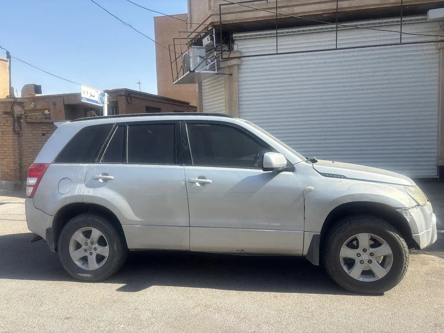 سوزوکی ویتارا دنده‌ای وارداتی - 2006