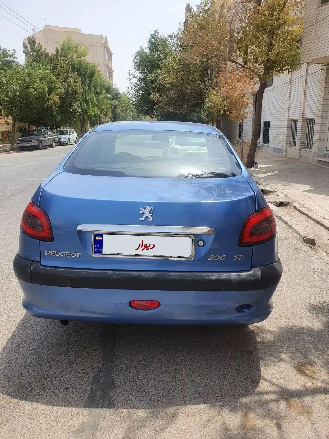 پژو ۲۰۶ صندوق دار v8 - 1394