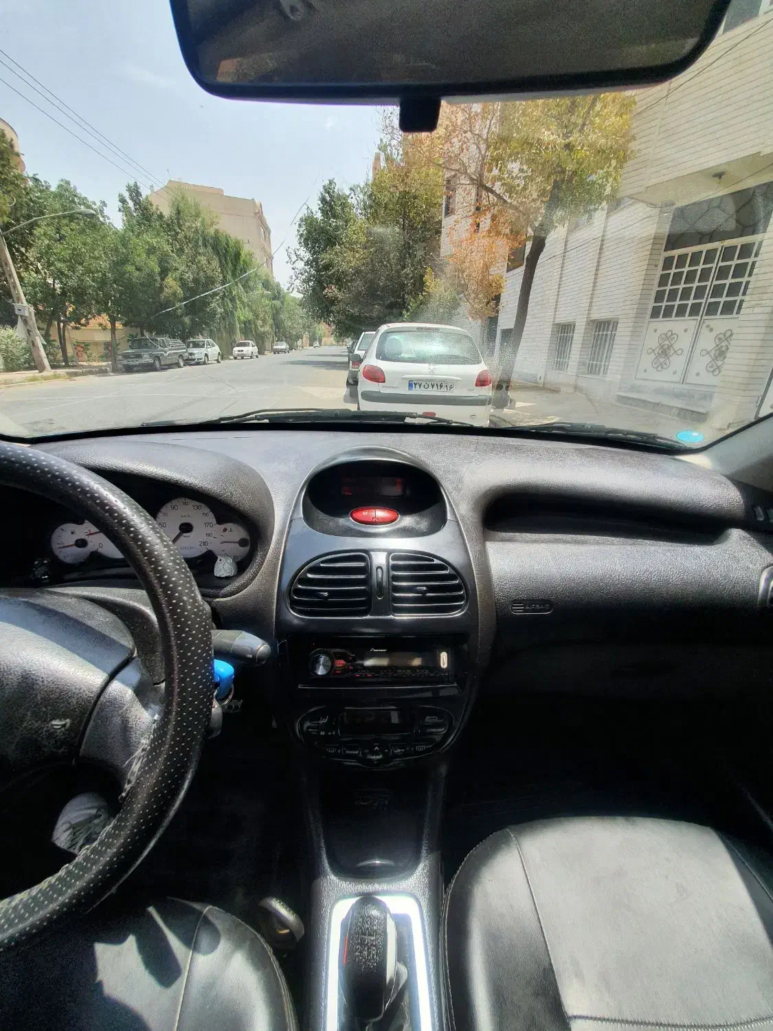 پژو ۲۰۶ صندوق دار v8 - 1394