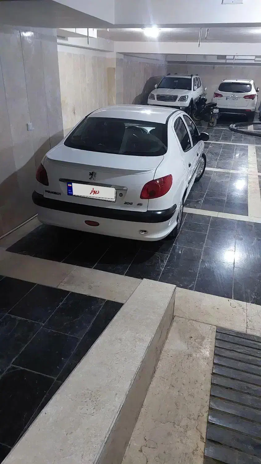 پژو ۲۰۶ صندوق دار v8 - 1394