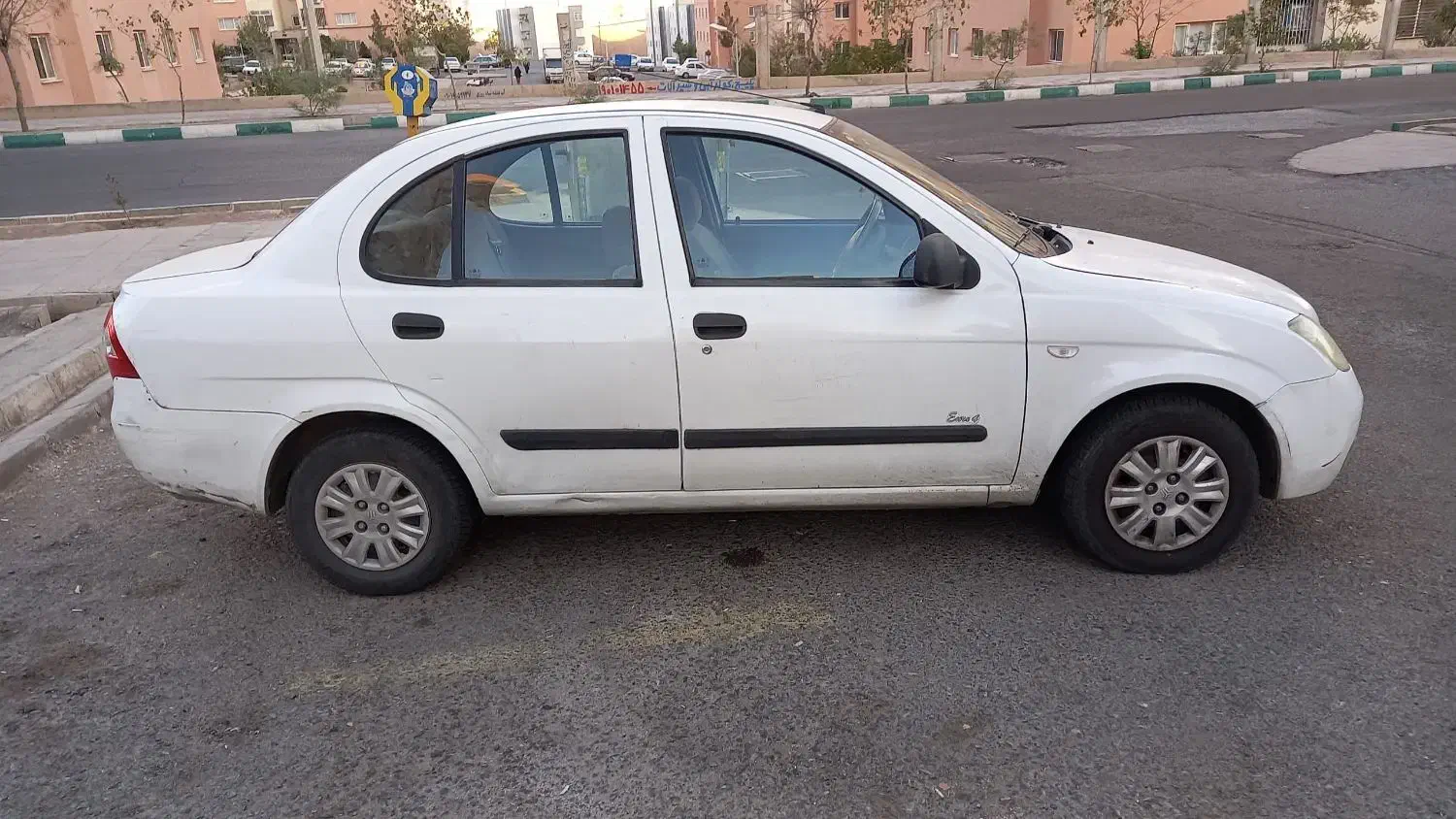 تیبا صندوق دار SX - 1392