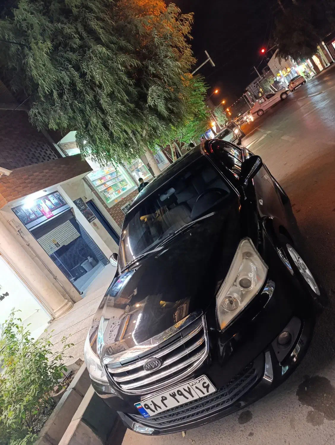ام وی ام 550 اتوماتیک - 1395