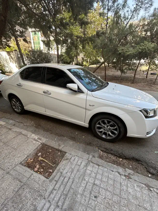 دنا پلاس توربو اتوماتیک - 1402