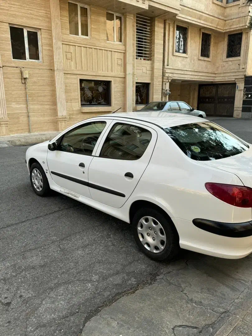 پژو ۲۰۶ صندوق دار v8 - 1397