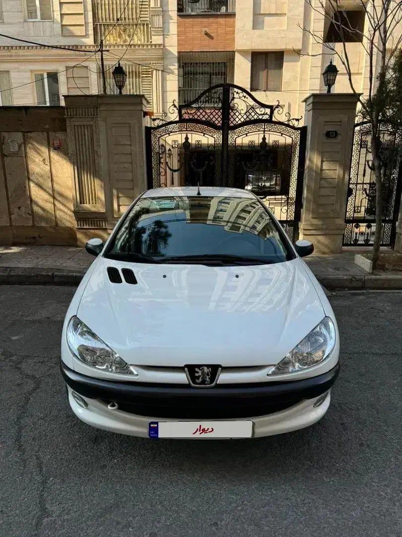 پژو ۲۰۶ صندوق دار v8 - 1397