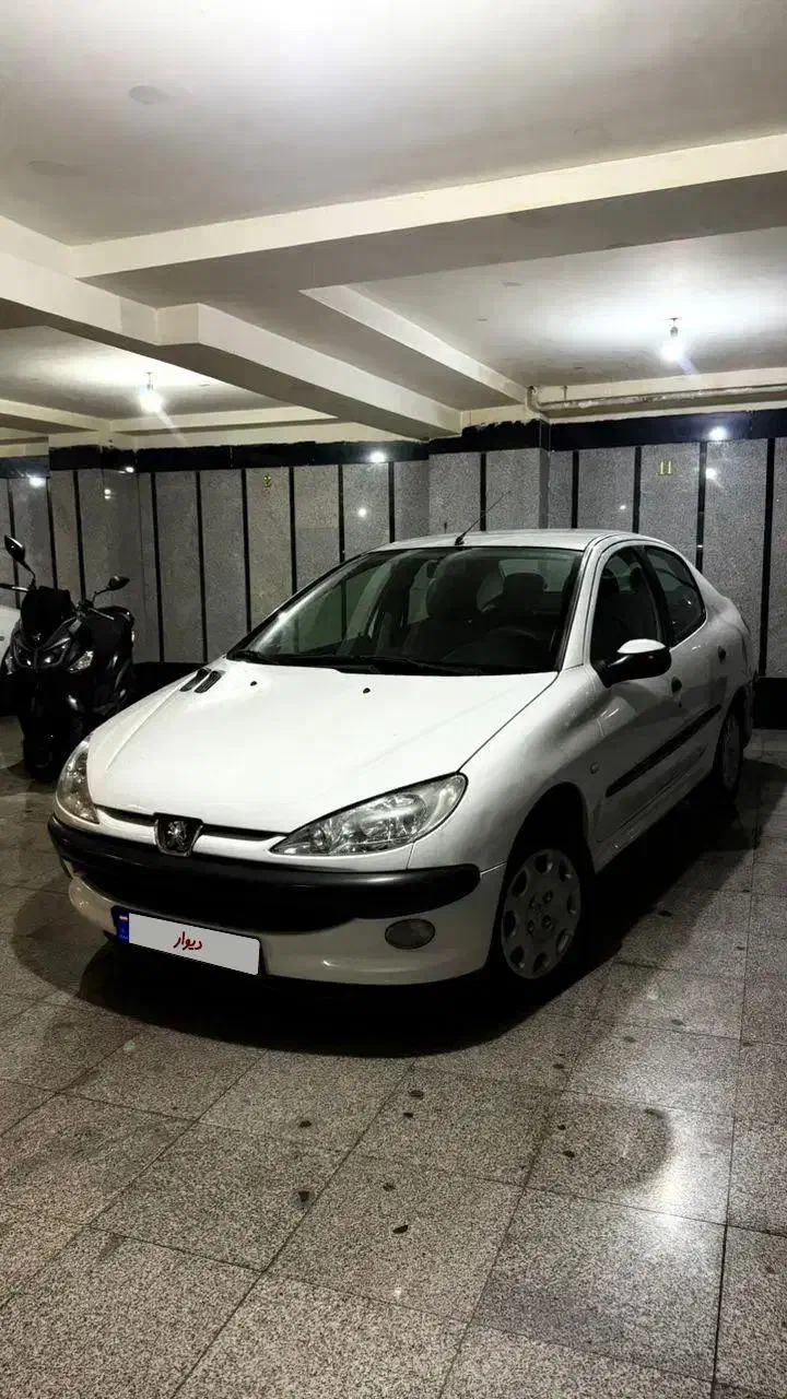 پژو ۲۰۶ صندوق دار v8 - 1390
