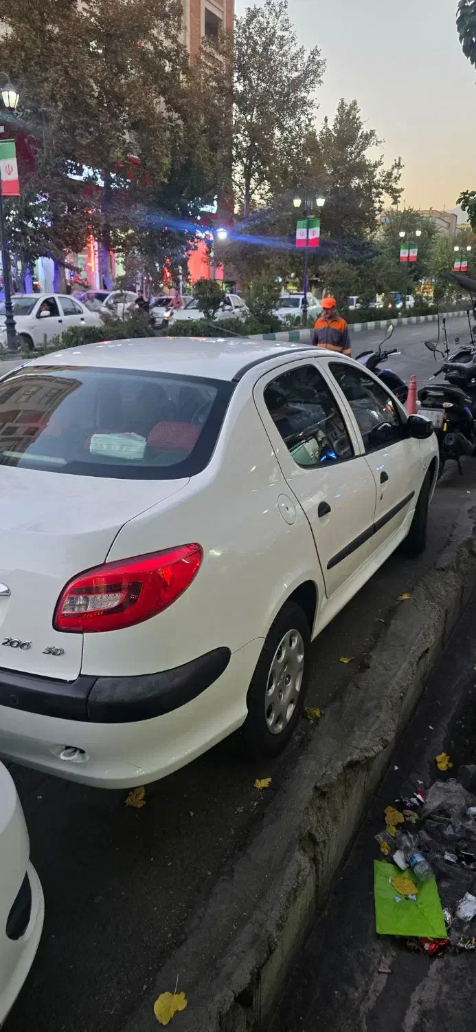 پژو ۲۰۶ صندوق دار v8 - 1397