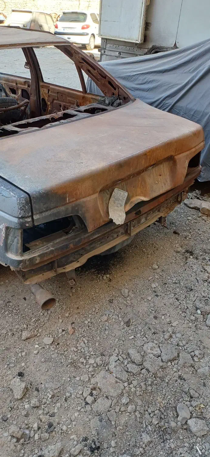 پژو پارس سال - 1384