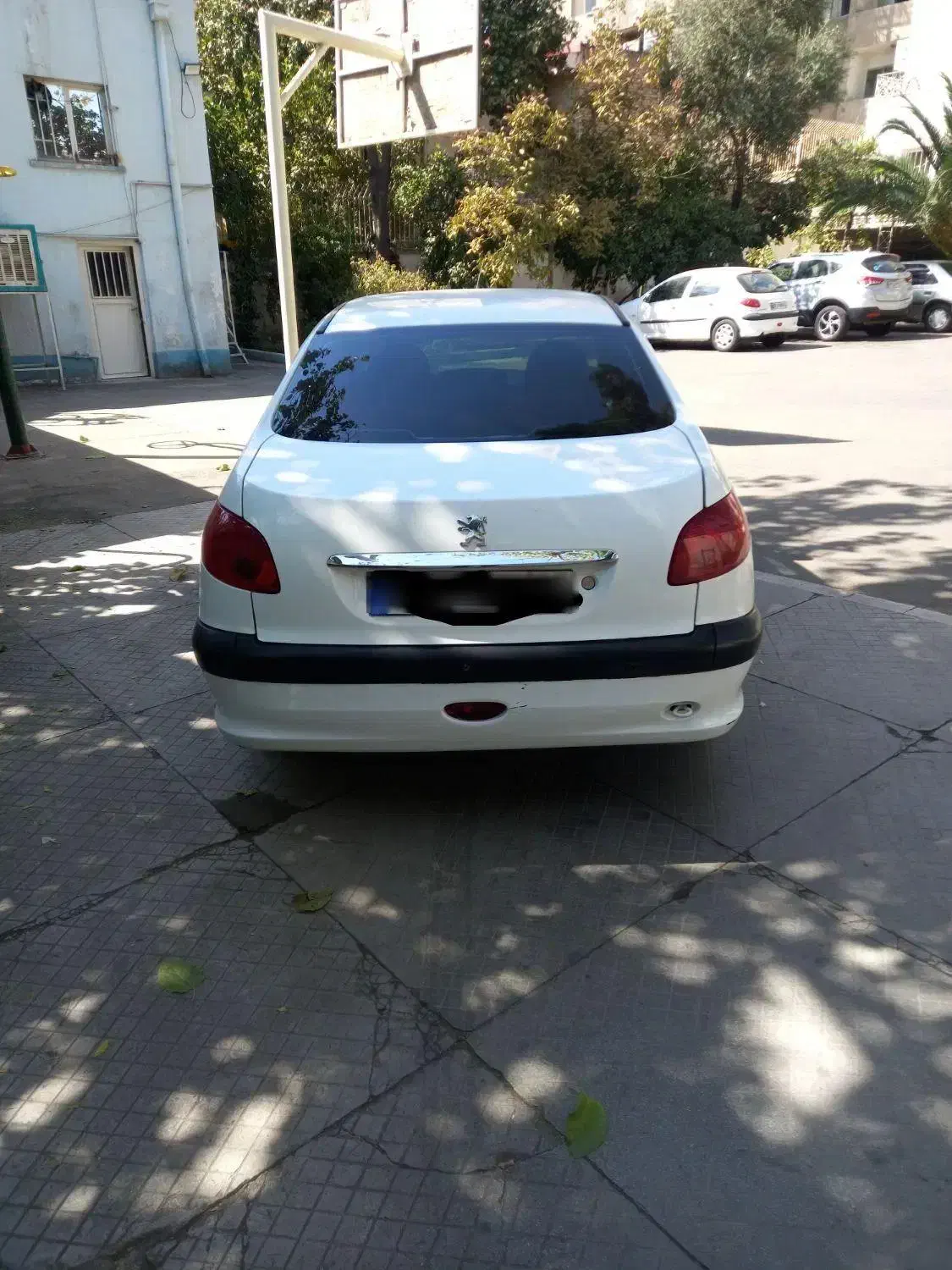 پژو ۲۰۶ صندوق دار v8 - 1395
