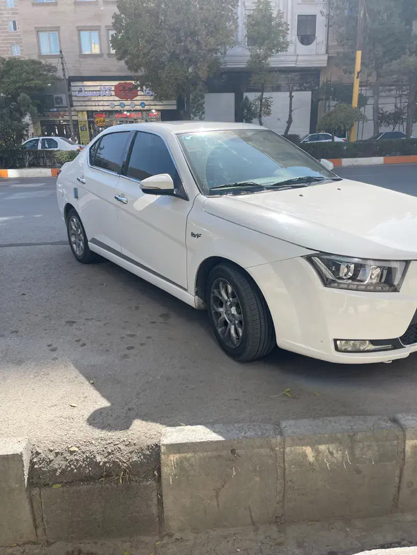 دنا پلاس توربو 6 دنده - 1402