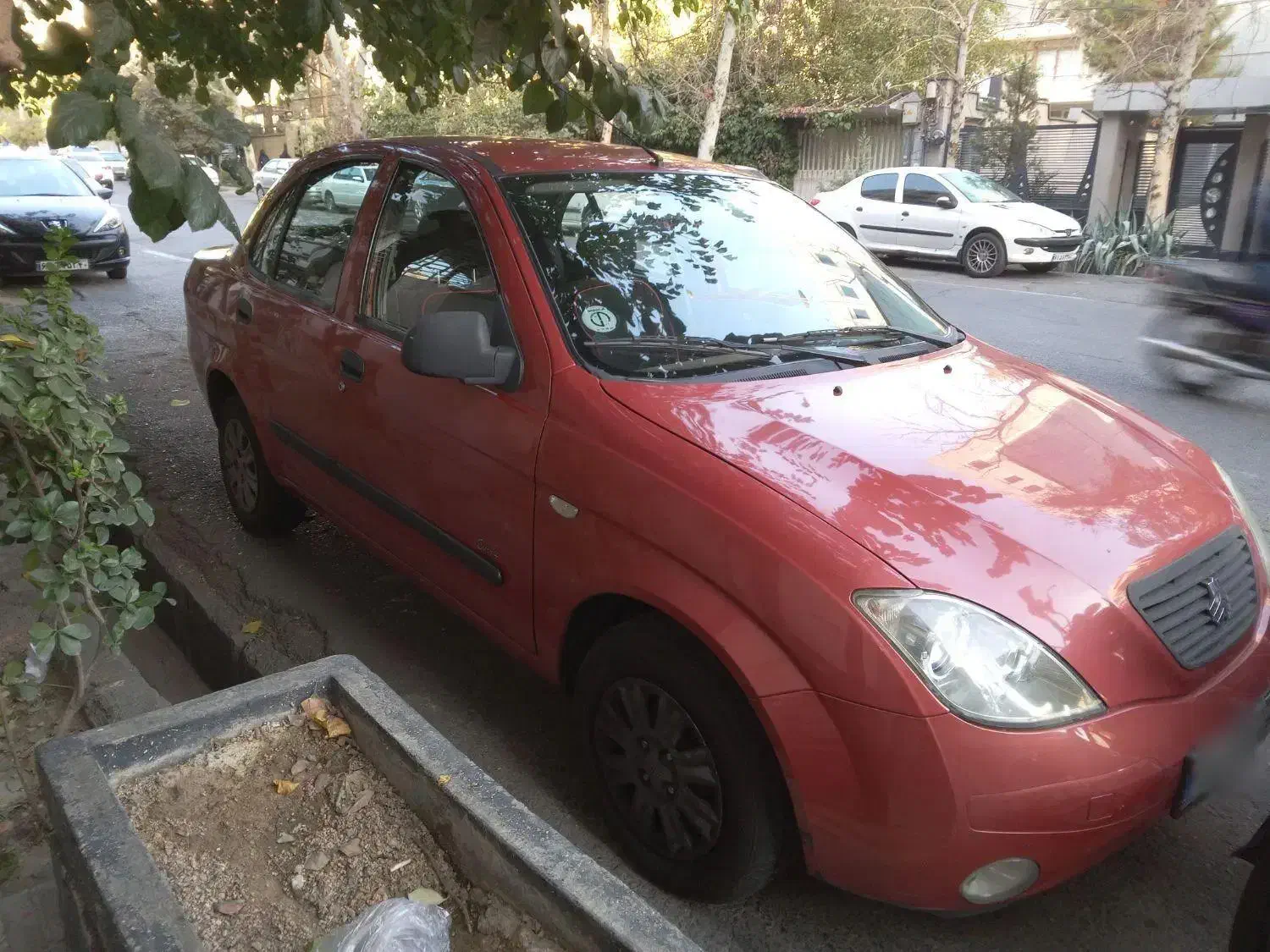 تیبا صندوق دار SX - 1392