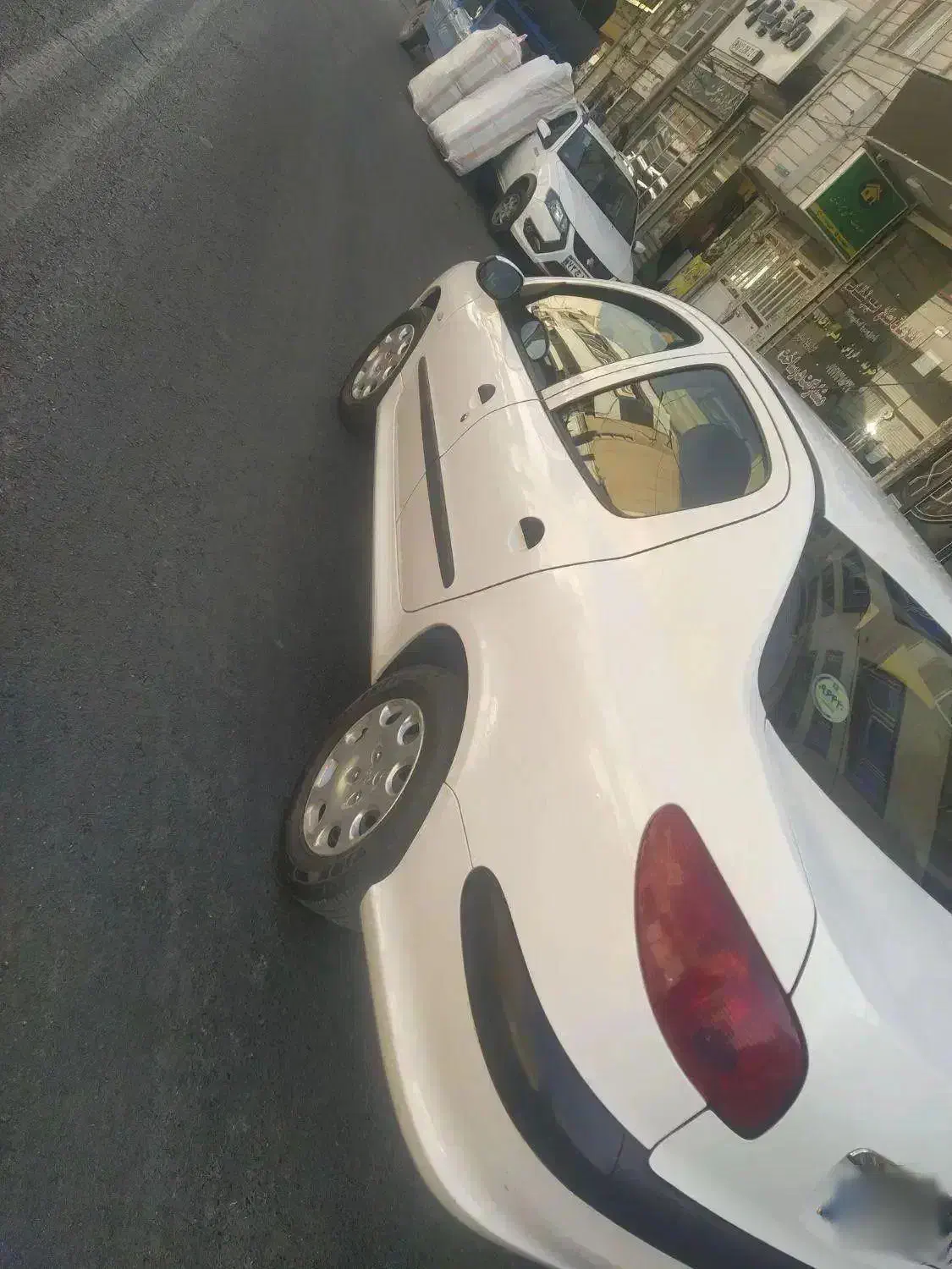 پژو ۲۰۶ صندوق دار v8 - 1398