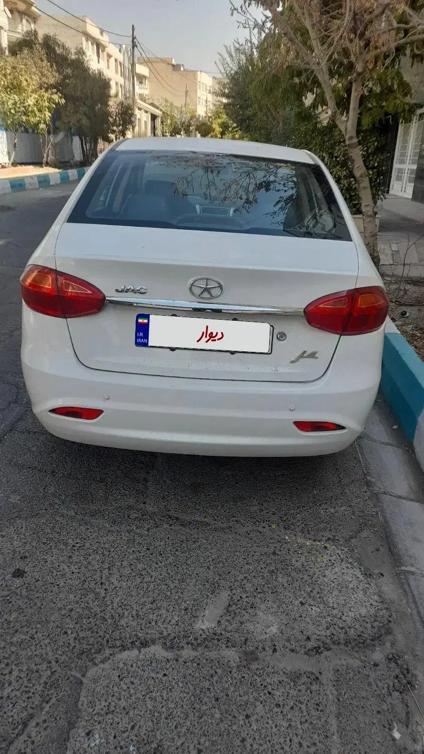 جک J4 اتوماتیک ساده - 1401