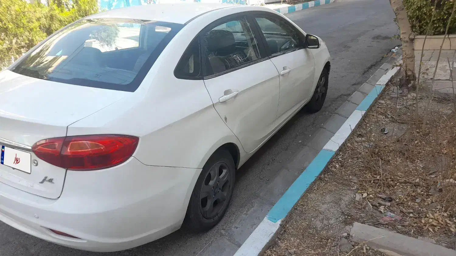 جک J4 اتوماتیک ساده - 1401