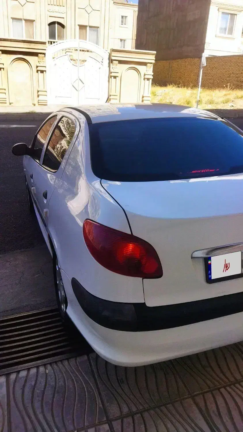 پژو ۲۰۶ صندوق دار v8 - 1393