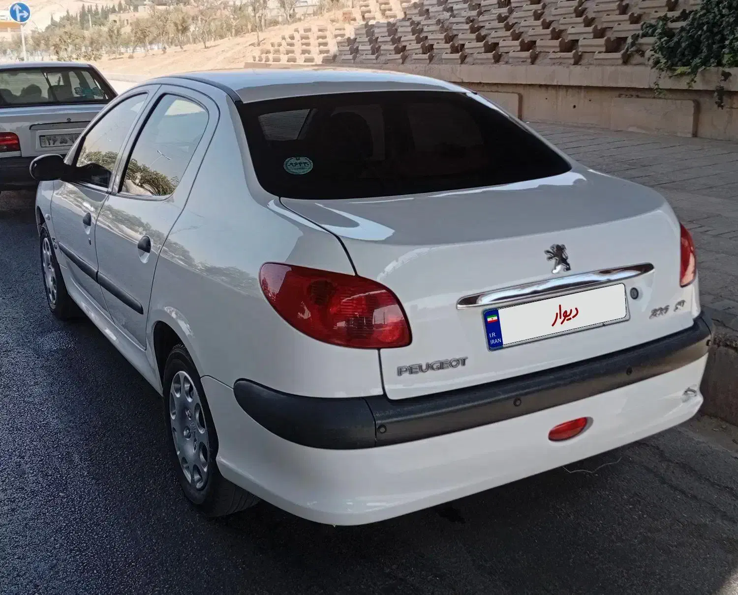 پژو ۲۰۶ صندوق دار v8 - 1399