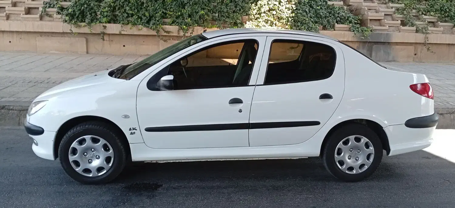 پژو ۲۰۶ صندوق دار v8 - 1399
