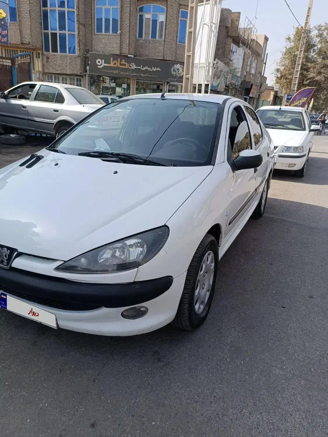 پژو ۲۰۶ صندوق دار v8 - 1392