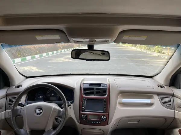 کیا اسپورتیج 6 سیلندر 2700cc - 2010