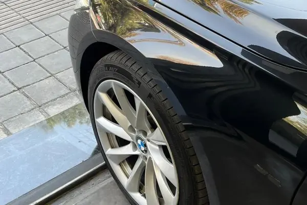 ب ام و سری 3 سدان 320i - 2018