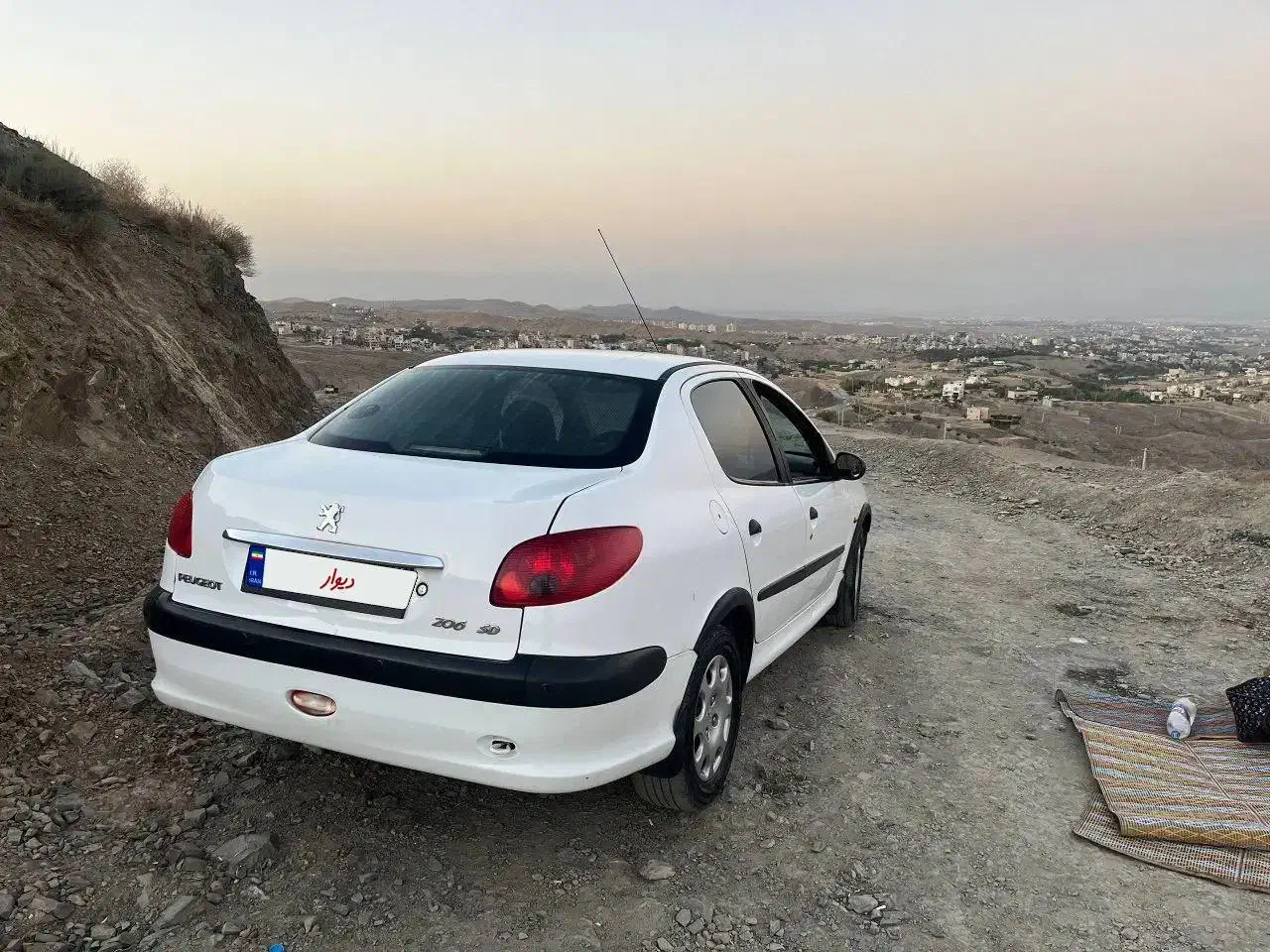پژو ۲۰۶ صندوق دار v2 - 1390