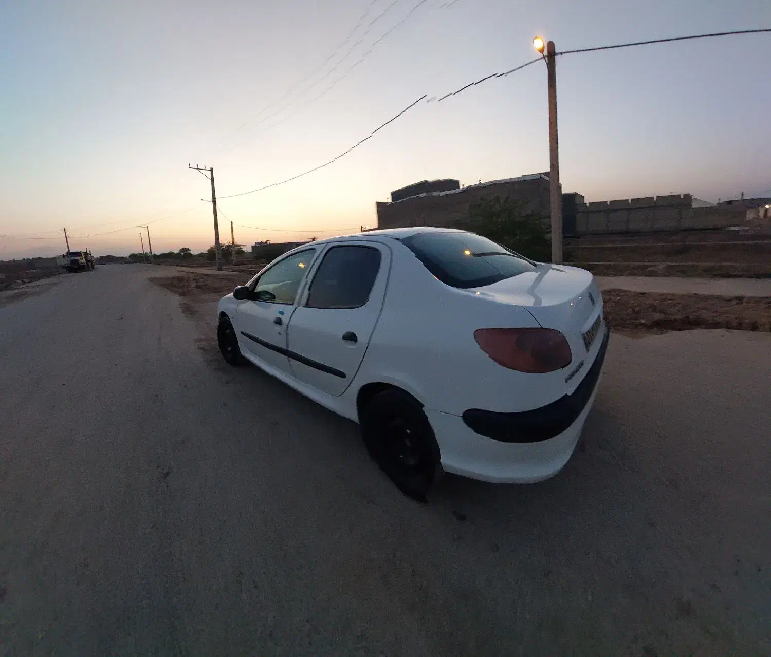 پژو ۲۰۶ صندوق دار v8 - 1388