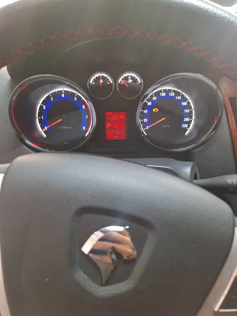 دنا پلاس ۵ دنده EF7 - 1401